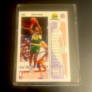 Shawn Kemp  super sonic collectible basketball card  # 240